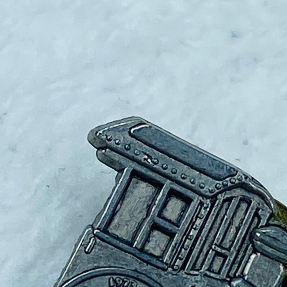 1998 HMK Train 25th Anniversary Tie Tack Pin Pewter Silver Color Steam Engine - Picture 4 of 16